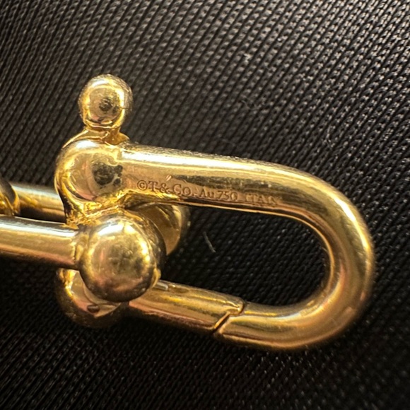 TIFFANY HARDWEAR SMALL LINK BRACELET YELLOW GOLD - Picture 3 of 4